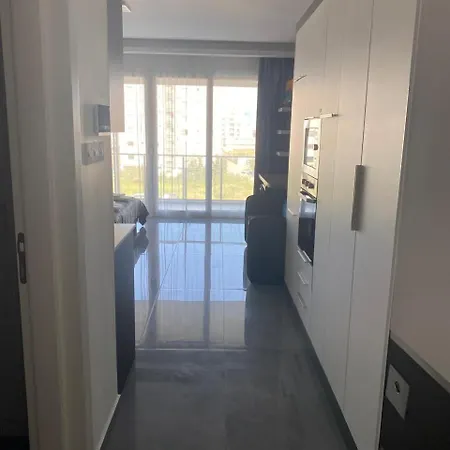 公寓 Iskele Courtyard Long