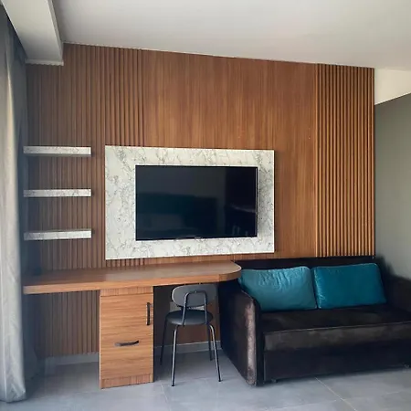 Iskele Courtyard Long 公寓