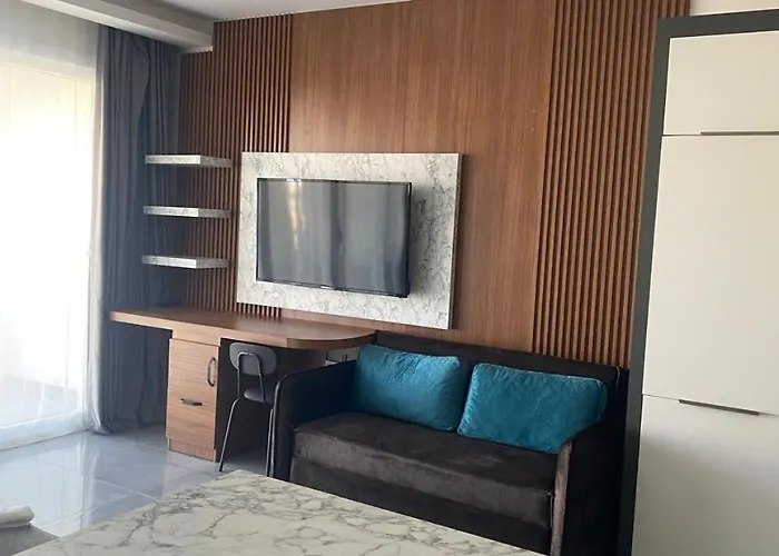 Iskele Courtyard Long *