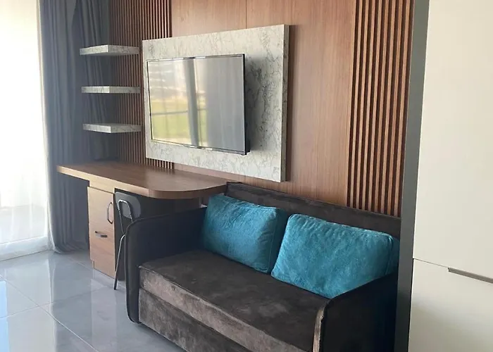 Iskele Courtyard Long Appartamento *