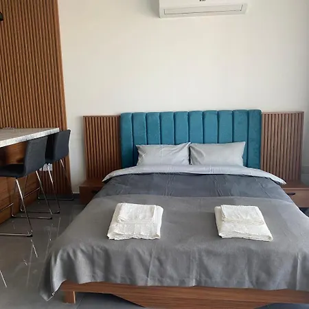 Apartament Iskele Courtyard Long *