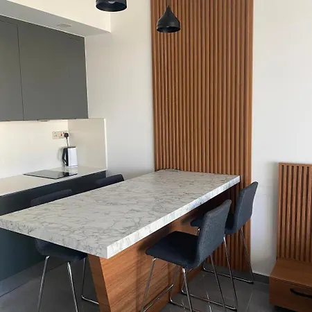 Apartament Iskele Courtyard Long *