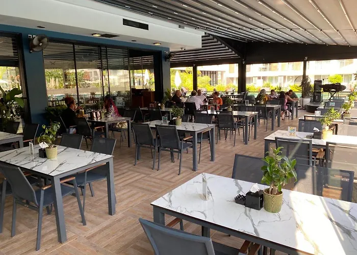 Iskele Courtyard Long Apartmán *