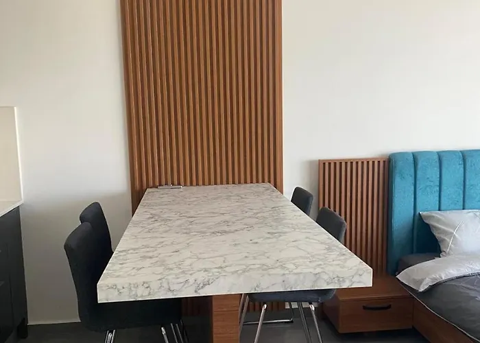 Iskele Courtyard Long *