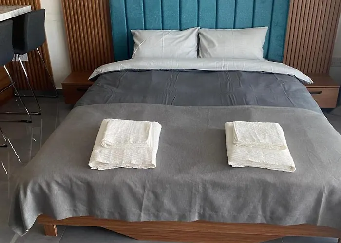 Iskele Courtyard Long *